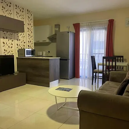 Entire And Close To The Sea Apartment Tal-Hriereb
